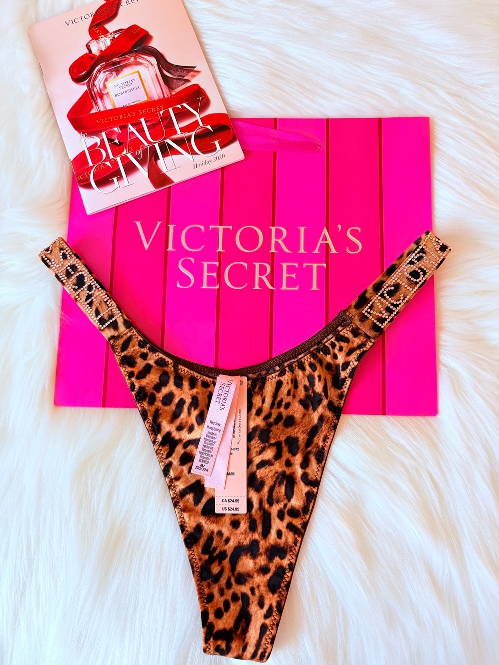 ❤️❤️Victoria’s Secret Logo shine strap panty (M)❤️❤️